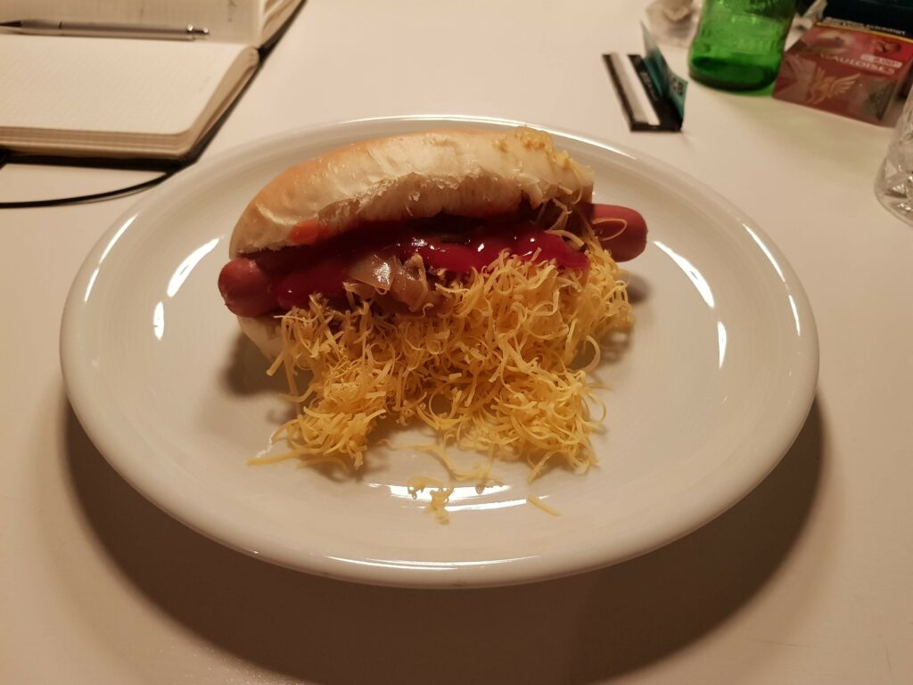 Stir Fry Hotdog by Kredenzer